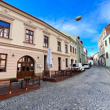Penzion U Radnice , Byt 5 Znojmo Exterior photo